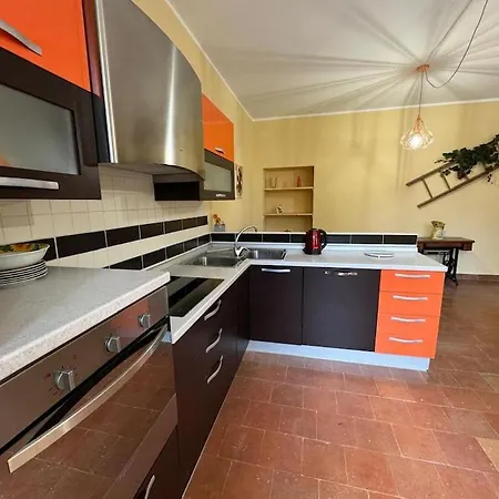 Vila Casa Monti With Pool