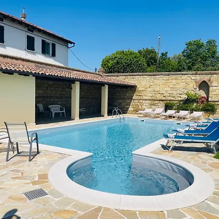 Casa Monti With Pool Villa